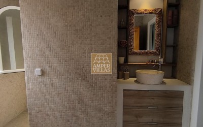  Fantástica villa con vistas panorámicas al mar.